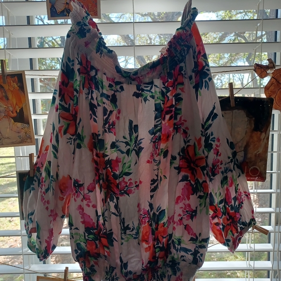 Off Shoulder top - Picture 2 of 5